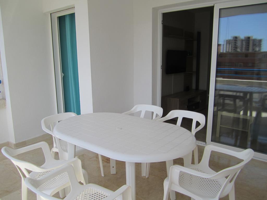 Holiday Apartment 5 Min To Levante Beach Benidorm Eksteriør bilde